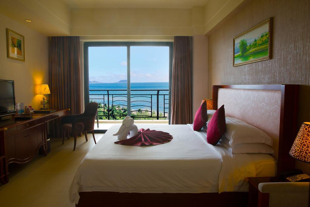 Lacosta Seaside Resort Hotel Sanya Extérieur photo