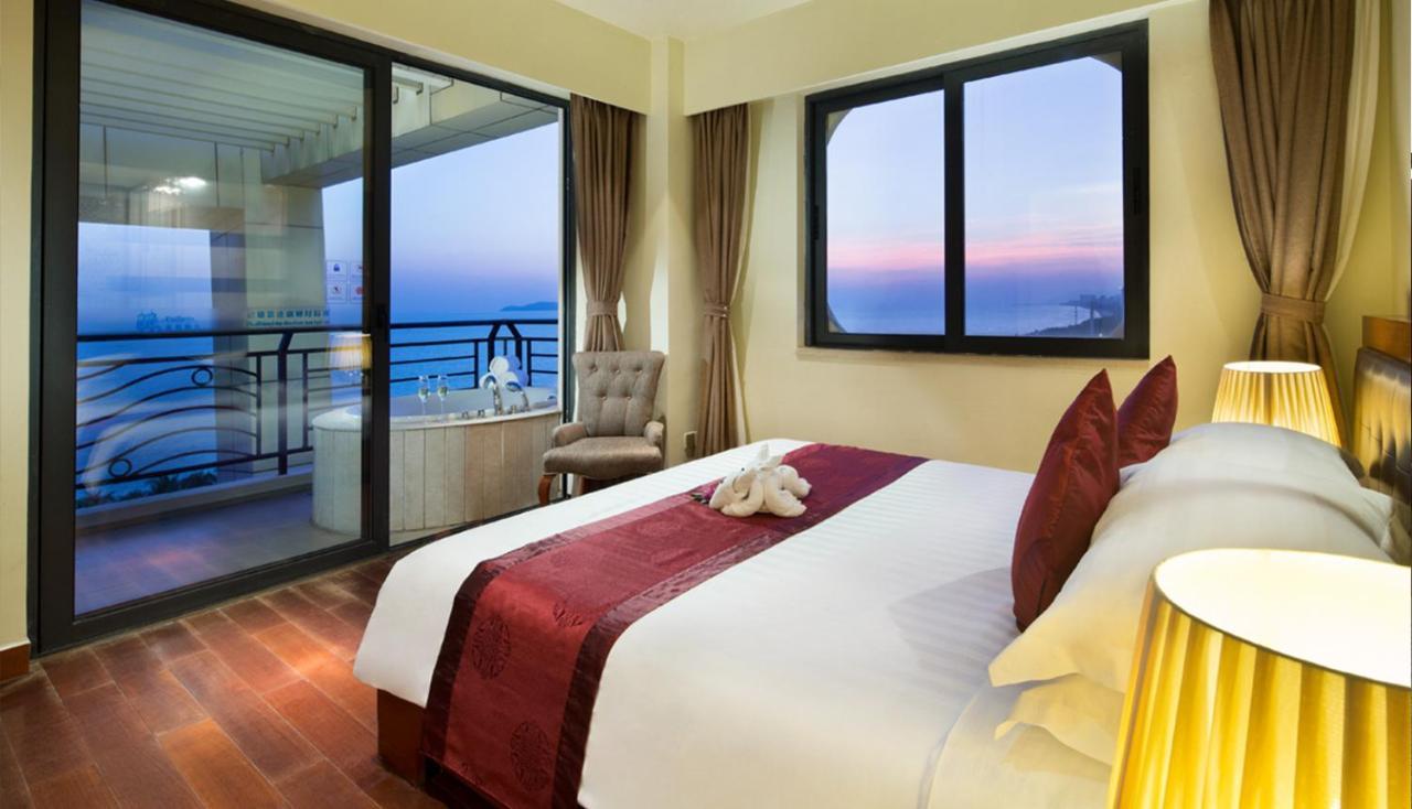 Lacosta Seaside Resort Hotel Sanya Extérieur photo